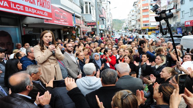 Başkan Çalkaya'dan miting gibi adaylık başvurusu