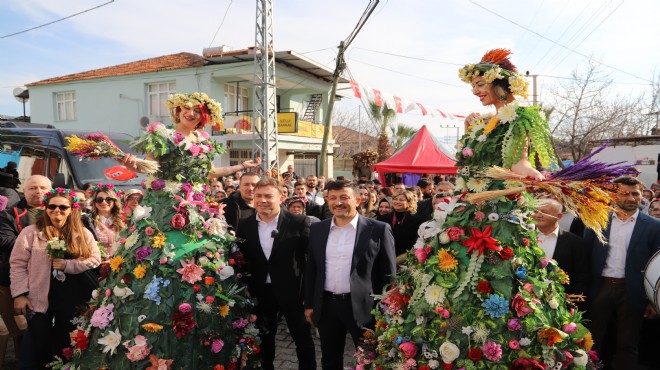 Bayındır'da Çiçek Festivali'ne yoğun katılım