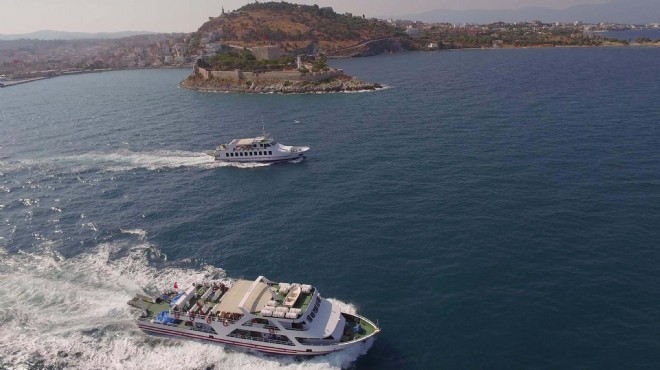 Bayramda adalara turist akını: 9 günde 20 bin Türk!