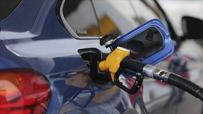 Benzine gelen zam sonrası litresi 24 lirayı aştı