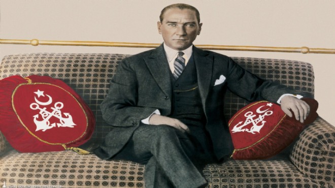 Bergama Vapuru'nda Atatürk ve Cumhuriyet sergisi