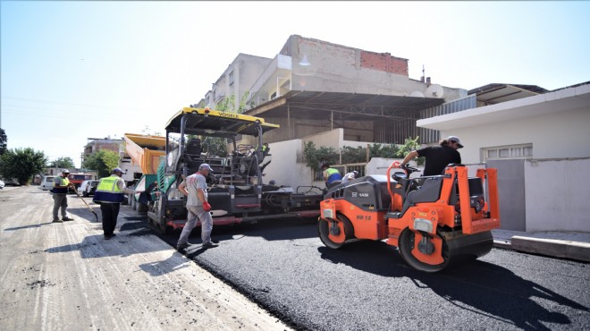 Bornova'nın asfalt raporu: 1 yılda 70 bin ton üretildi!