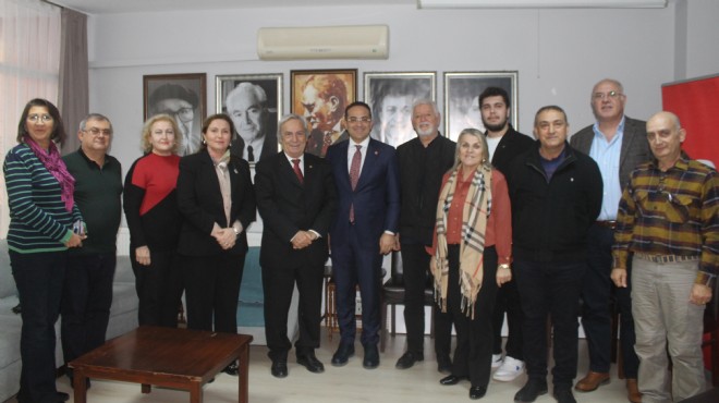 Büyükşehir aday adayı Atila'dan Karşıyaka'da yoğun mesai