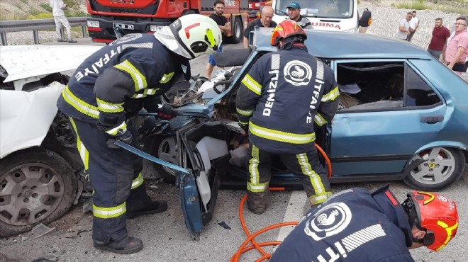 Denizli'de feci kaza: 1 ölü, 4 yaralı!