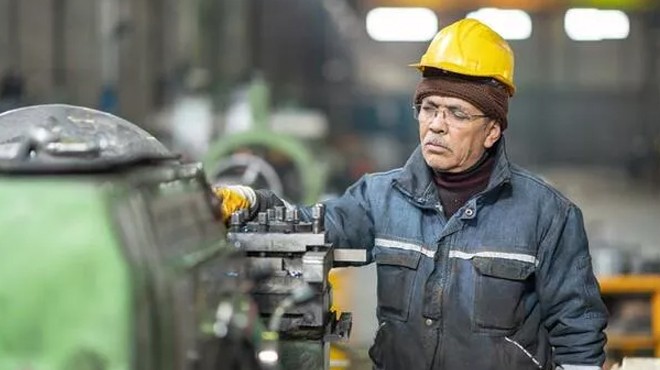 DİSK Ege Bölge'den ‘EYT' değerlendirmesi… Fabrikalarda ‘emekli işçi' yoğunluğu!
