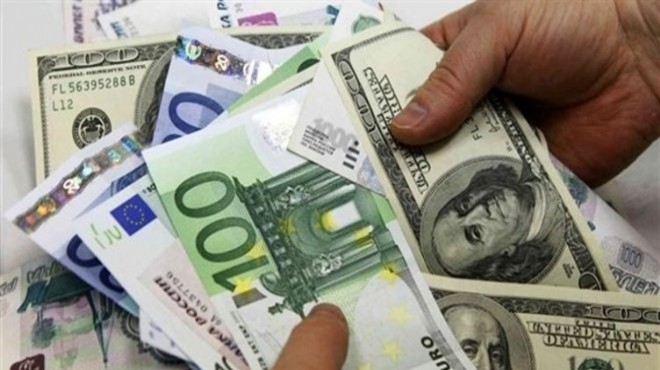 Dolar/TL'de yeni rekor: En yüksek seviyeyi gördü!