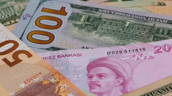 Dolar/TL ve Türkiye'nin risk primi yükseldi