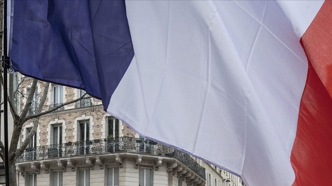Fransa'da bazı ülkelerden gelenlere zorunlu test kararı
