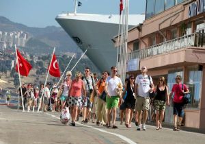 Siyasi belirsizlik turizmi de vurdu!