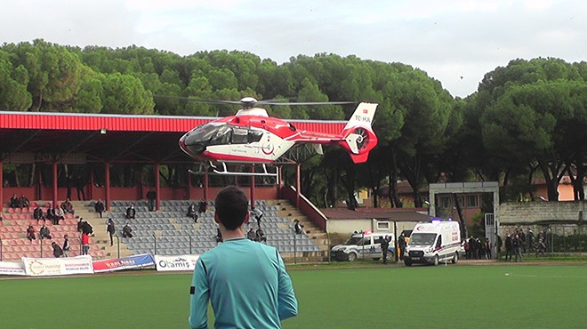 İzmir'de maç sırasında sahaya helikopter indi!