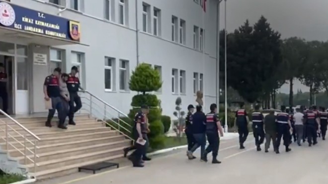 İzmir'de 'Sibergöz-39' baskını!