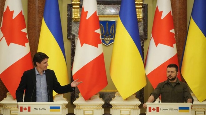 Kanada Başbakanı Kiev'i ziyaret etti