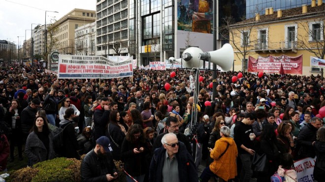 Komşu'da memurların 24 saatlik grevi