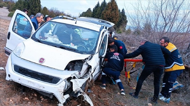 Kütahya'da feci kaza: 5 kişi yaralandı!