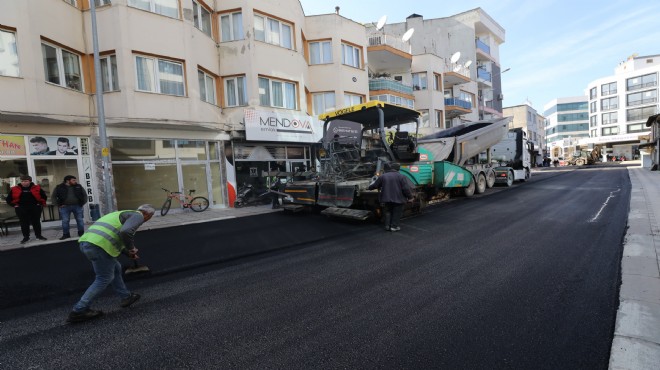 Menderes'te işlek caddelere asfalt çalışması!