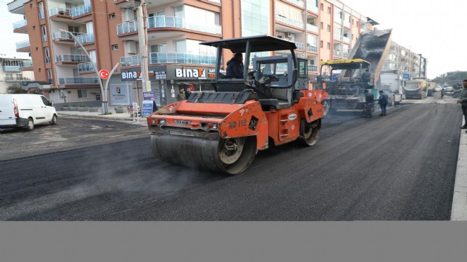 Menderes'te yol çalışması tam gaz!