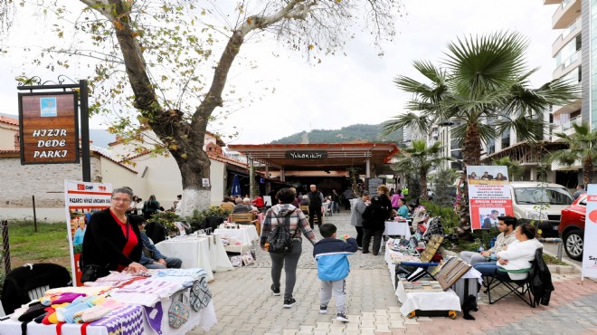 Narlıdere'nin Yeni Yıl Pazarına yoğun ilgi