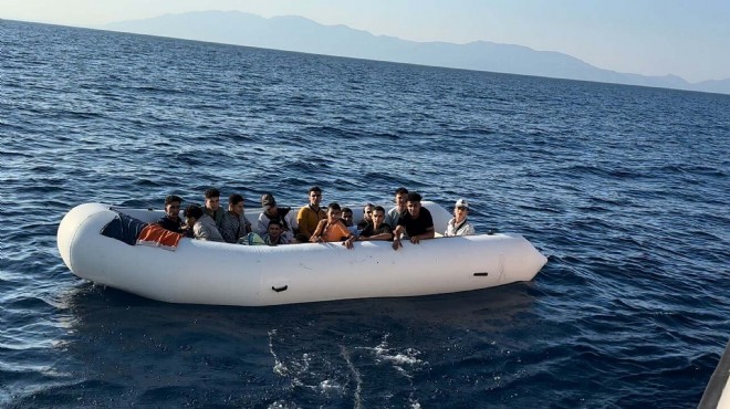 Ölümle burun buruna... Düzensiz göçmenler kurtarıldı