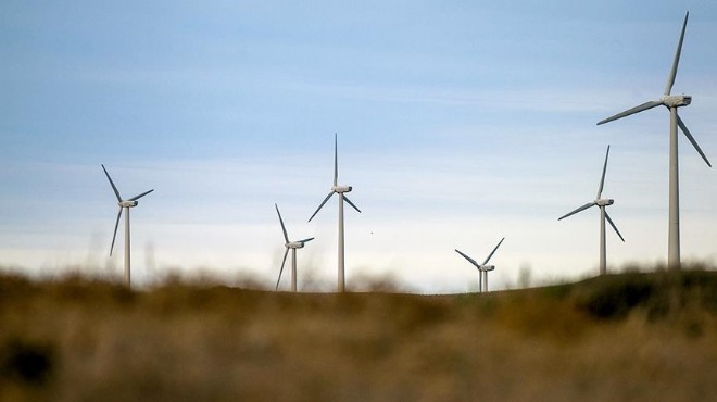 Rüzgar enerjisi santralleri ilk kez üretimde birinci