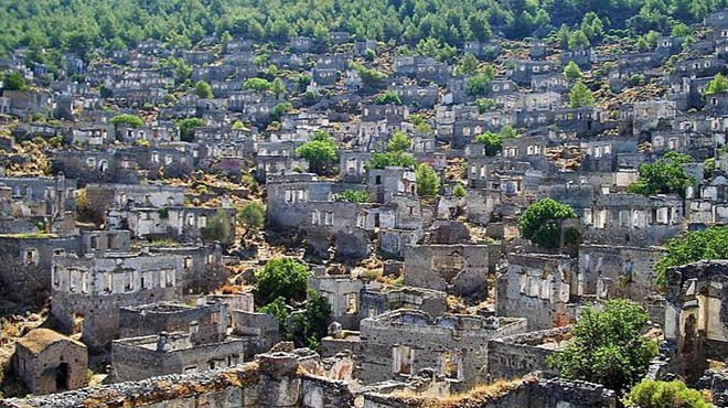 İzmir'in terk edilmiş köyü turizme kazandırılacak