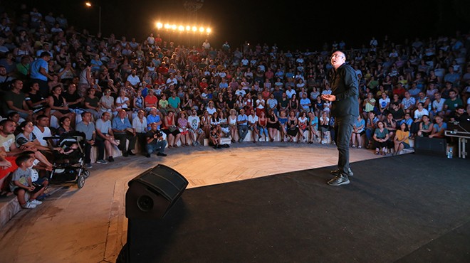 Selçuk sahnesinde Sunay Akın rüzgarı