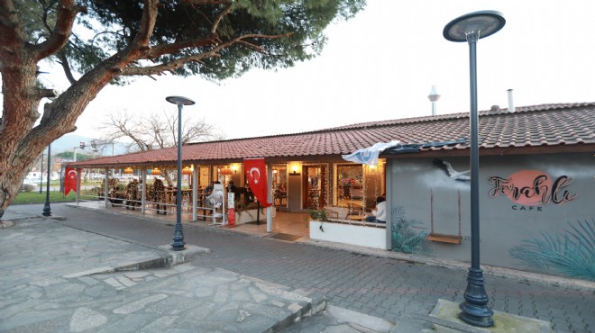 Selçuk'ta emeklilere özel indirimli kafe