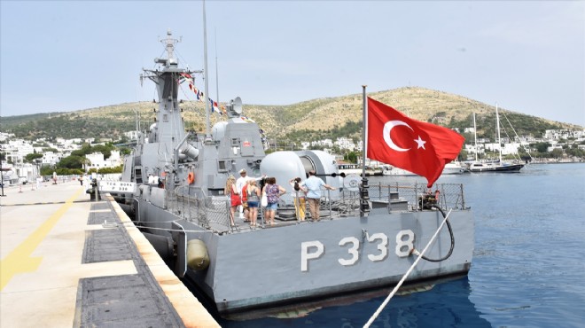 TCG Bora Bodrum'da halkın ziyaretine açıldı