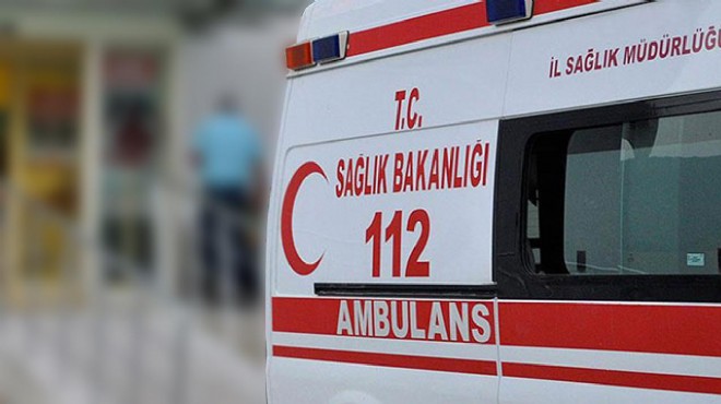 TIR ile servis minibüsü çarpıştı: 12 yaralı