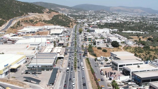 Turizm merkezinde erken bayram trafiği!