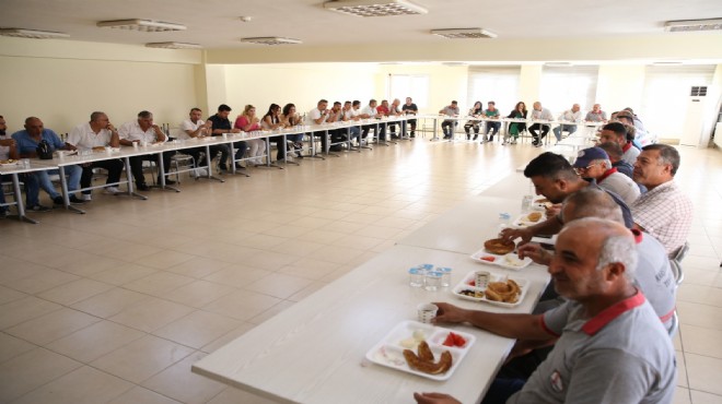 Karşıyaka'da başkan-işçi buluşması: Kemerleri sıktık, birlikte başaracağız!