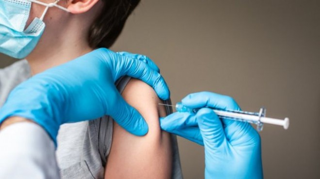 Uzmanından 12 yaş üzeri çocuklar için 'aşı' çağrısı