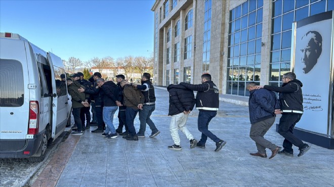 Zehir tacirlerine darbe: 12 kişi tutuklandı