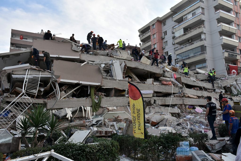 depremin kalbinde 1 yil
